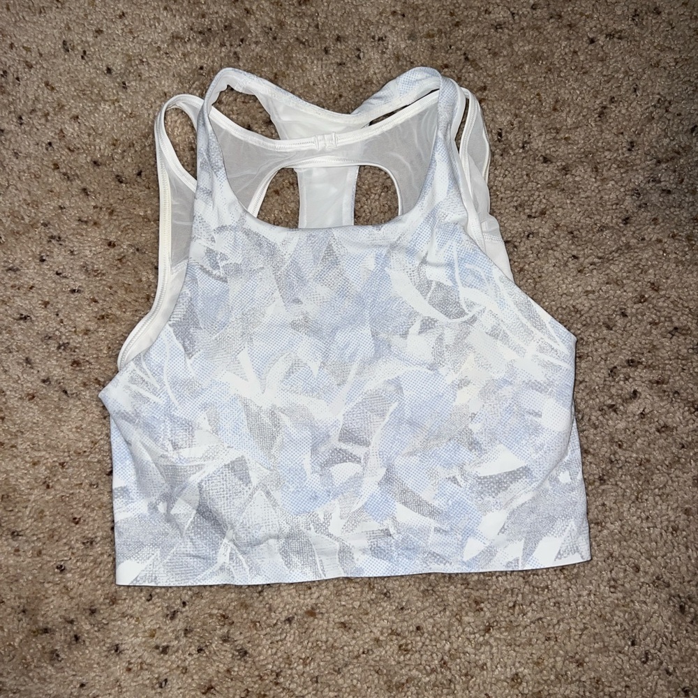 Lululemon cropped workout tank